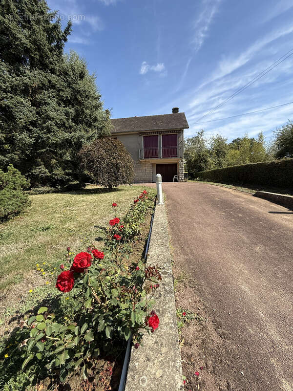 Maison à MENETOU-RATEL