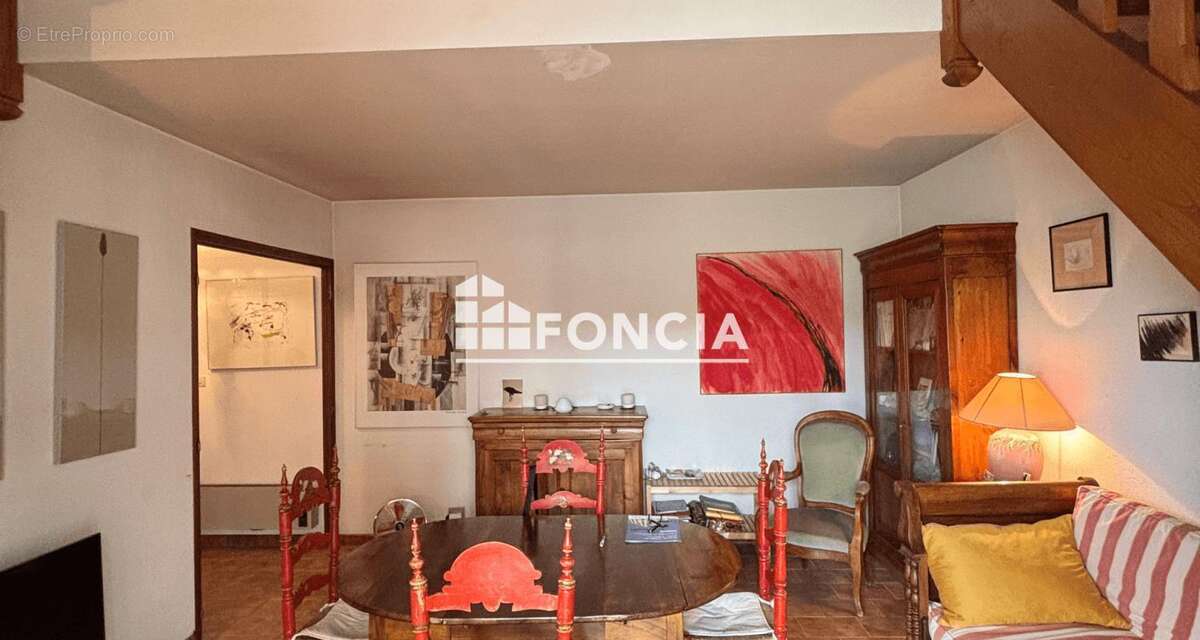 Appartement à HYERES