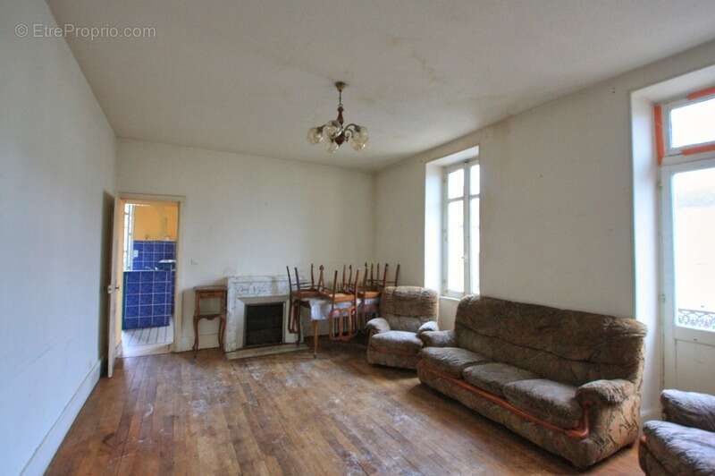 Maison à VARENNES-SUR-ALLIER