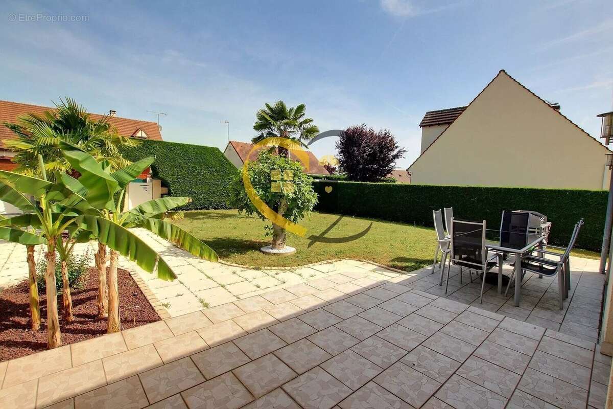 Maison à SANDILLON