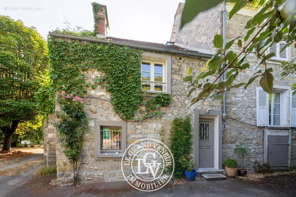 Samois sur seine - maison de charme et son jardin avec vue seine - photo 18