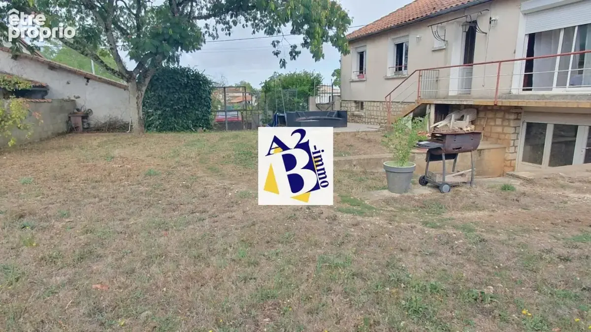 10km sud de la rochefoucauld - photo 2
