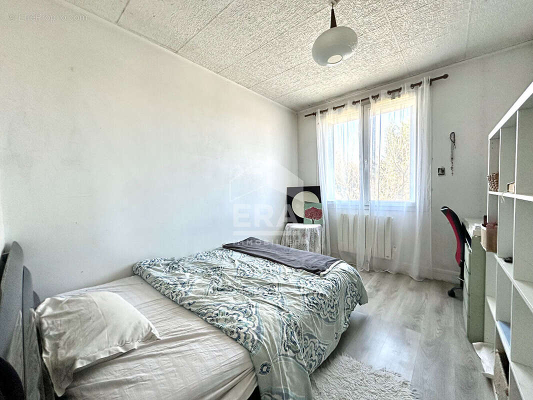 Appartement à SAINT-PIERRE-LES-NEMOURS