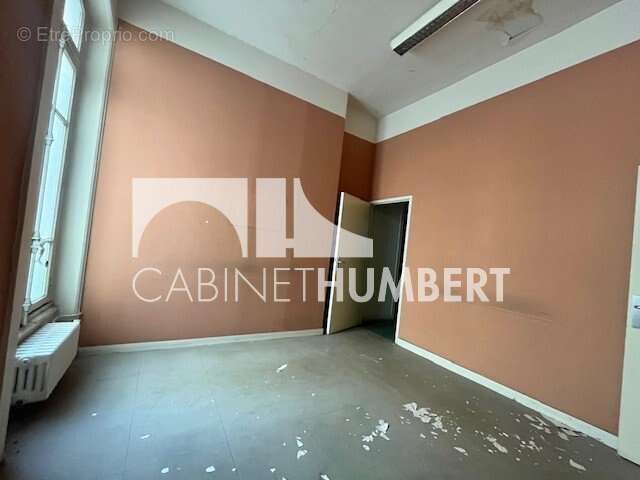 Appartement 167 m² à Saint-Etienne  - photo 4