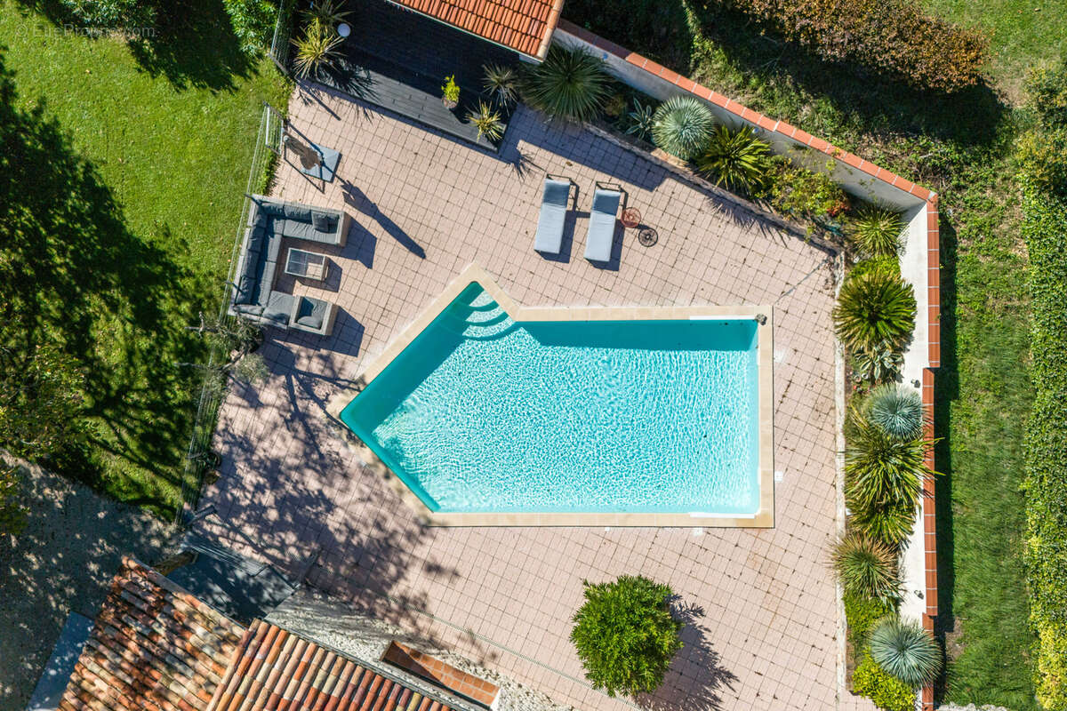 Maison à MONFLANQUIN