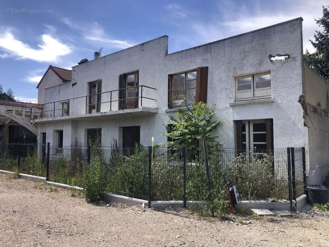 Maison à CARRIERES-SUR-SEINE