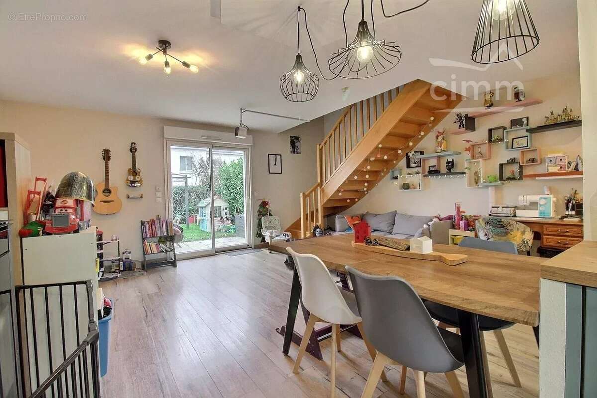 Maison à BALLAN-MIRE