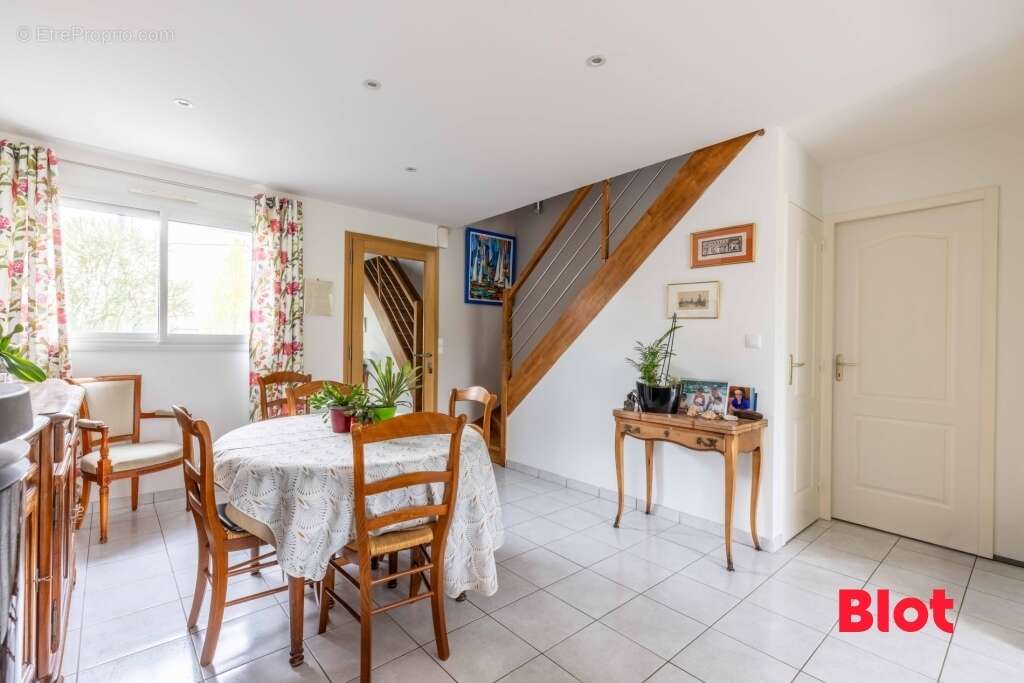 Maison à CHAVAGNE