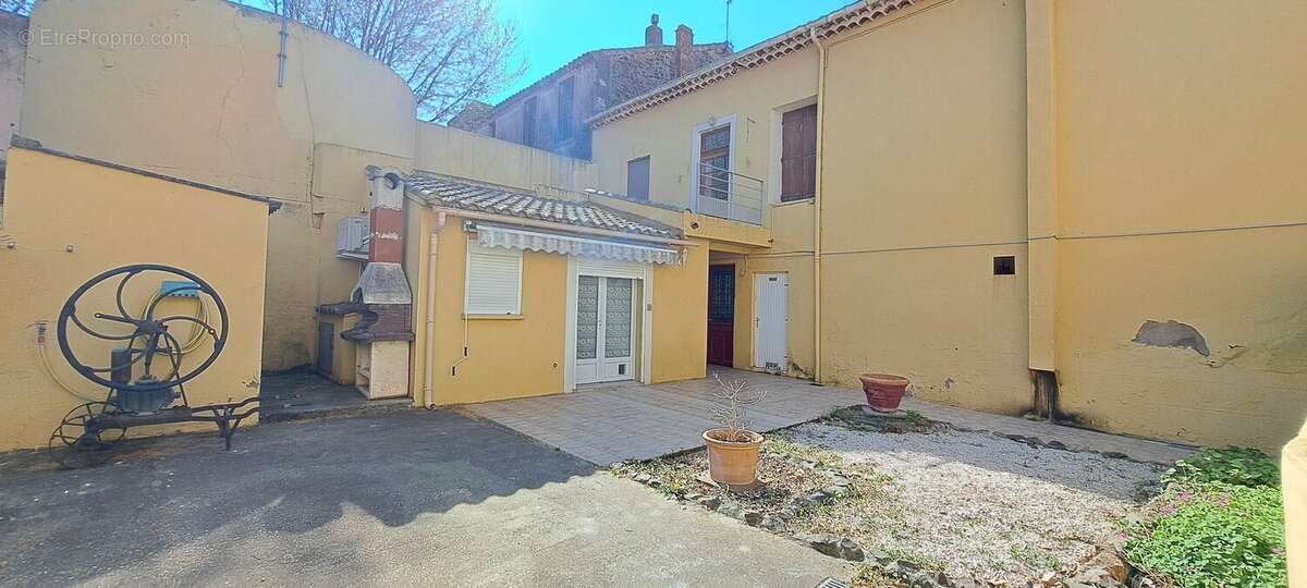 Maison à BESSAN