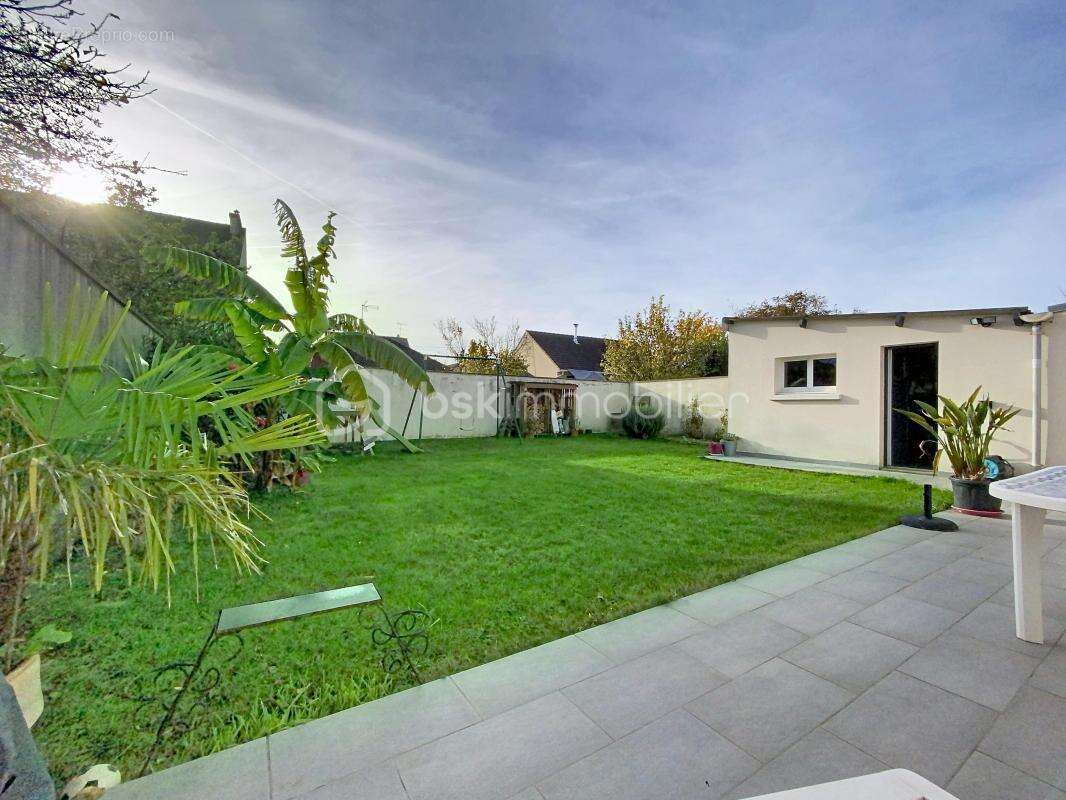 Maison à TREMBLAY-EN-FRANCE