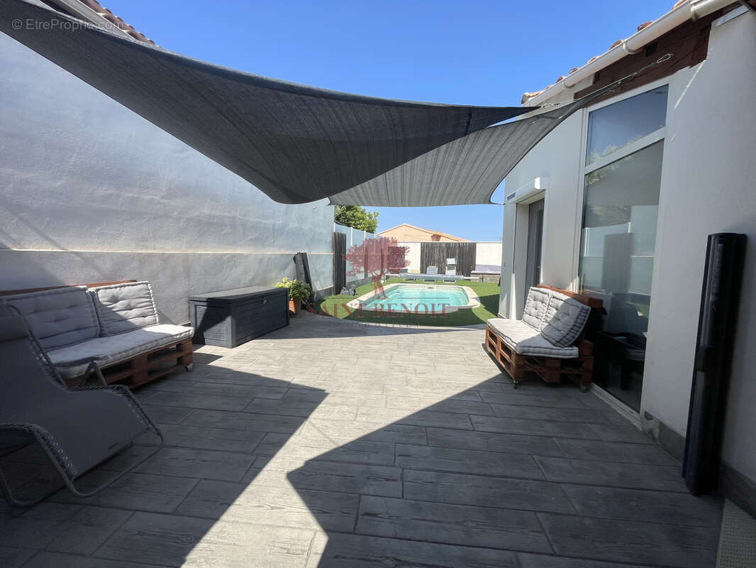 Gigean - villa t4 de plain pied avec piscine + appartement independant - photo 25