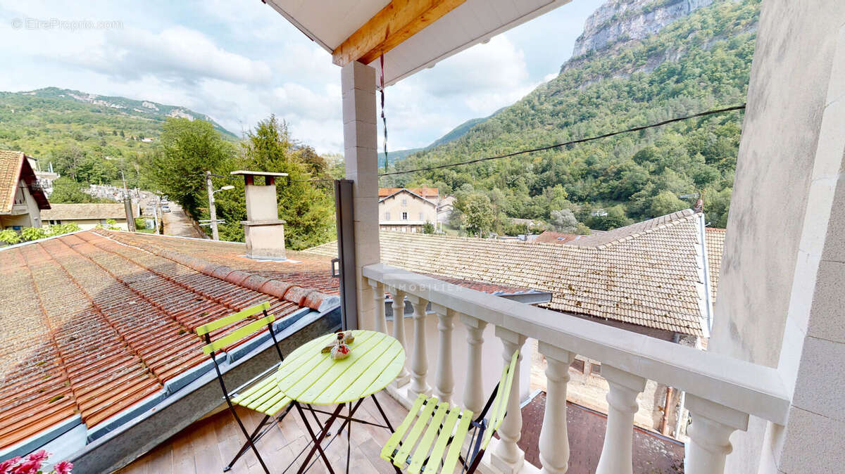 Maison à TENAY