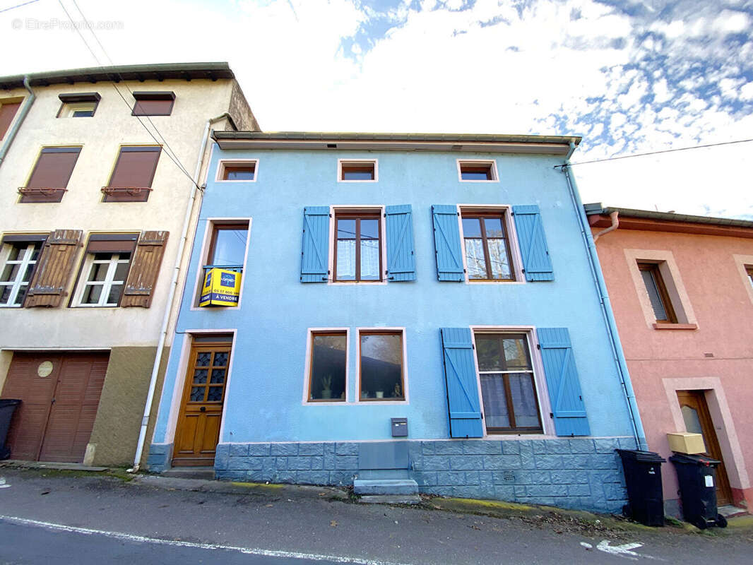 Maison à MAIZIERES