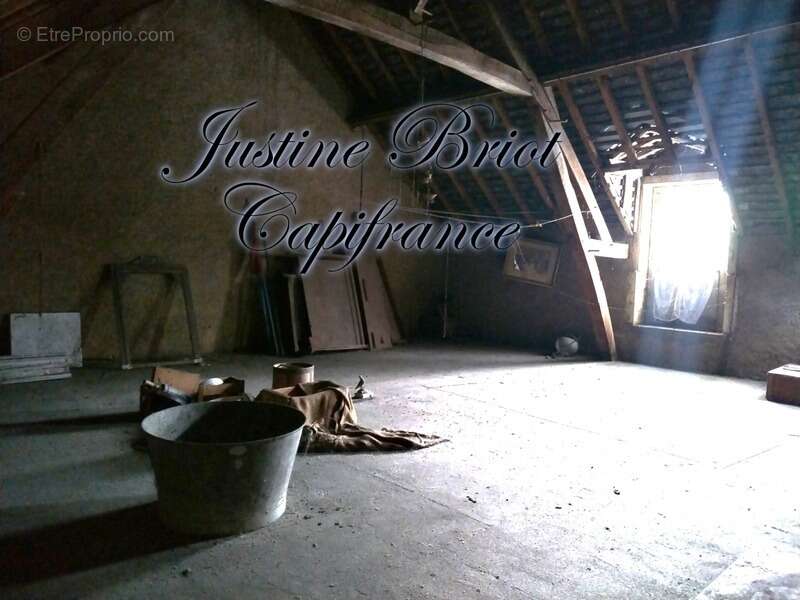 Maison à LA GUERCHE-SUR-L&#039;AUBOIS