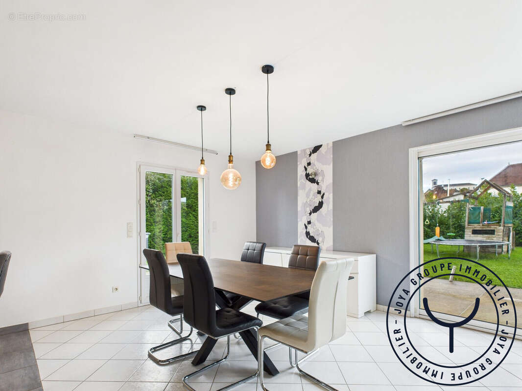 Maison à SAINT-JEAN-DE-BONNEVAL