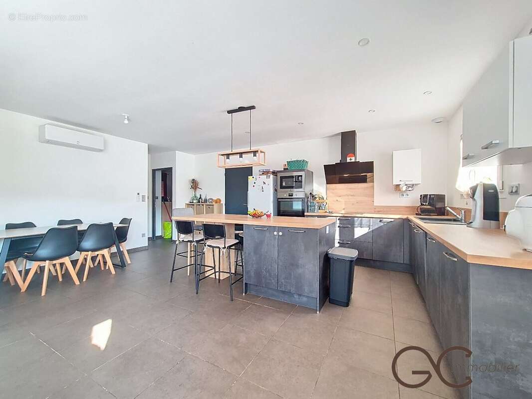 Maison à MURVIEL-LES-BEZIERS