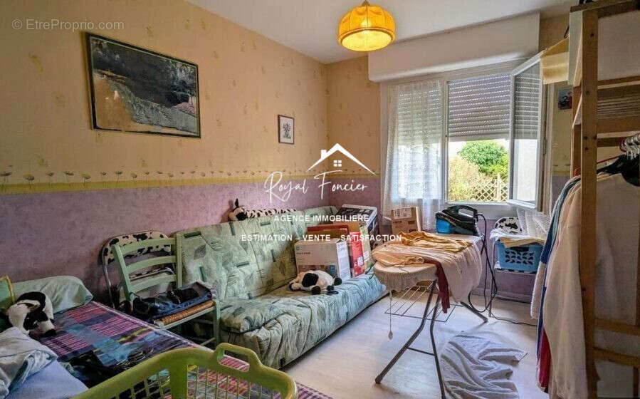 Chbr 1  - Maison à NAINTRE