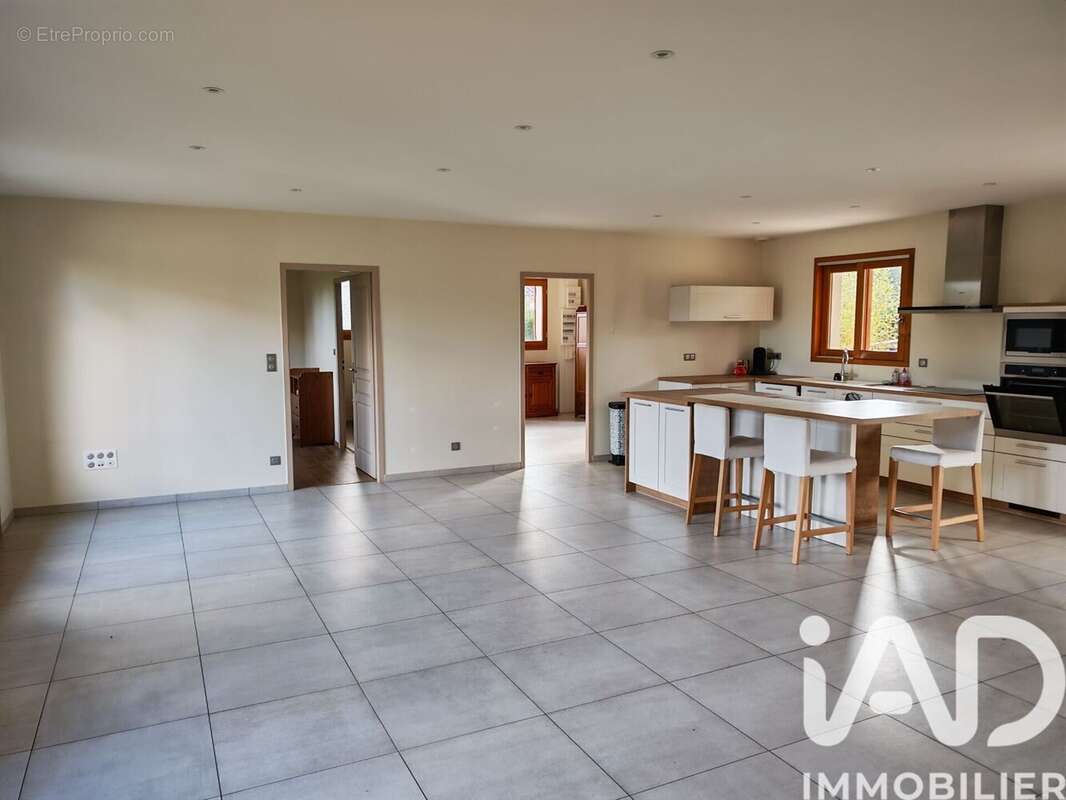 Maison 154 m² à Houeilles  - photo 2