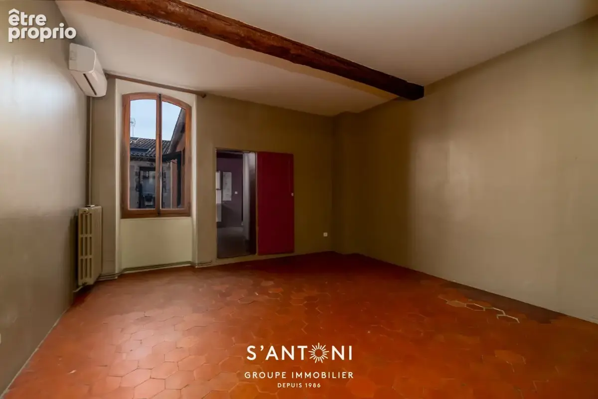 BESSAN: Maison de caractère 325 m² avec cour, proche centre et commodités - photo 15