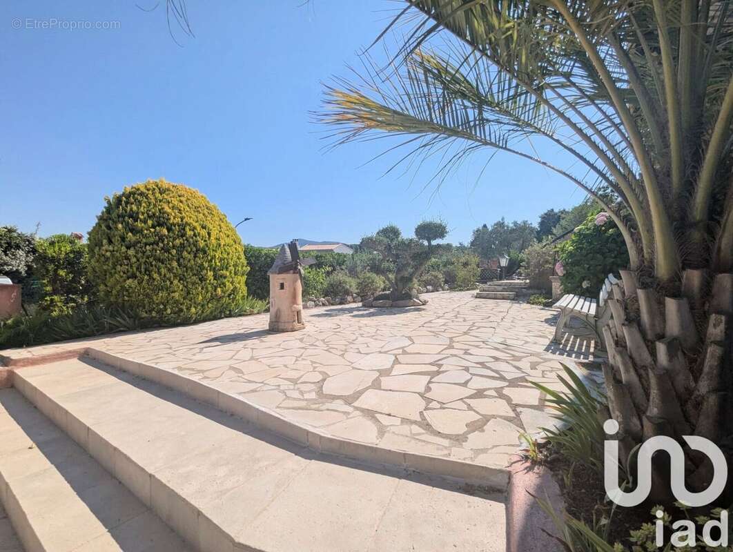 Photo 9 - Maison à FREJUS