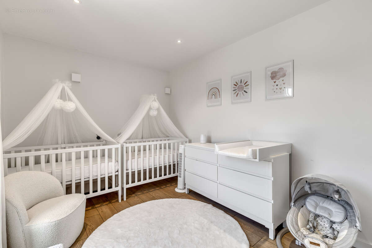 Appartement à SAINT-JEOIRE-PRIEURE