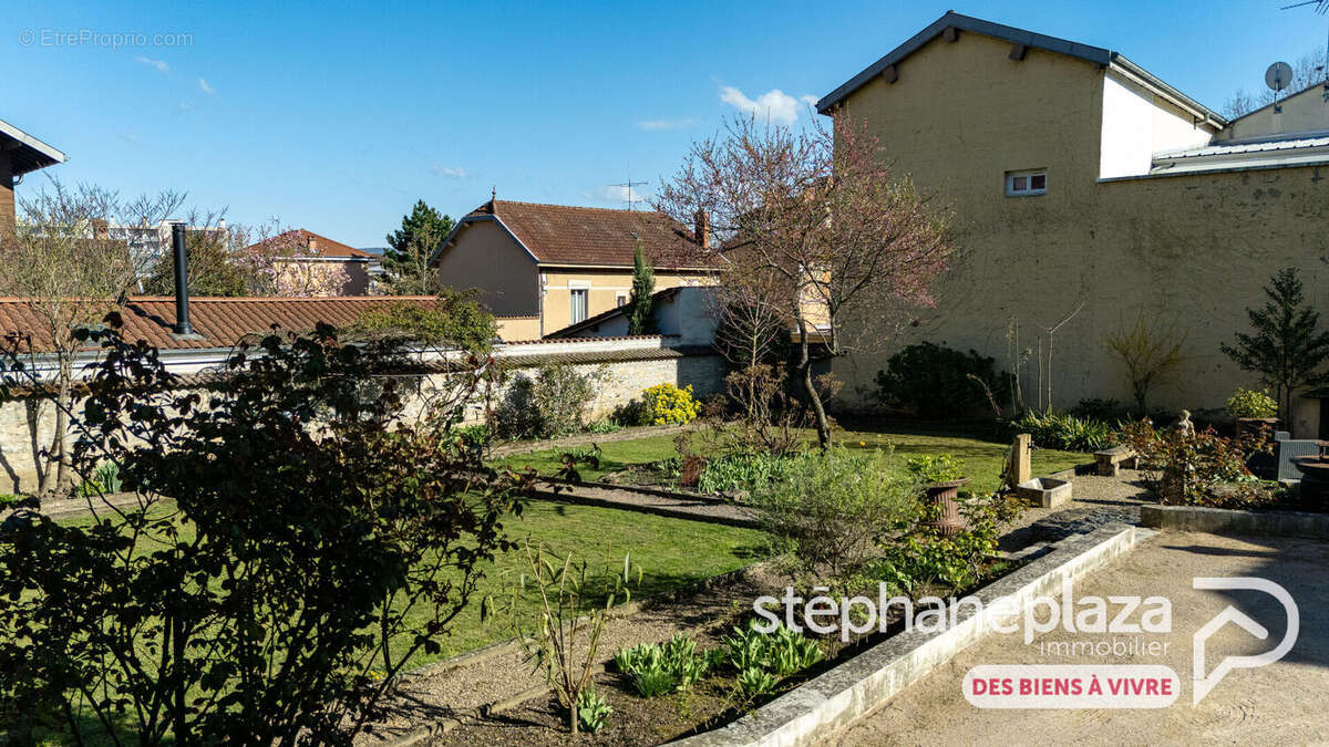 Maison à BOURG-EN-BRESSE