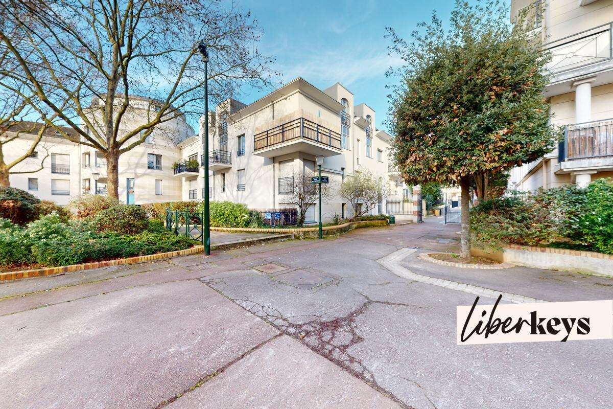 Appartement à LA GARENNE-COLOMBES