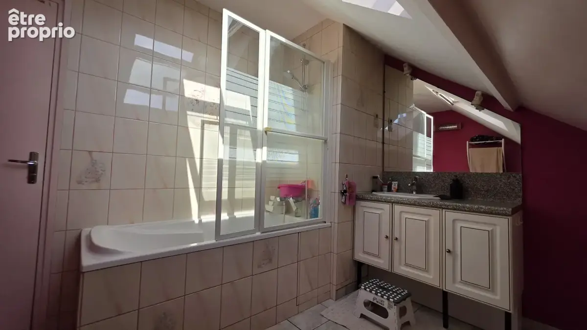 Maison familiale à vendre à Vaujours   Quartier Vert Galant - photo 8