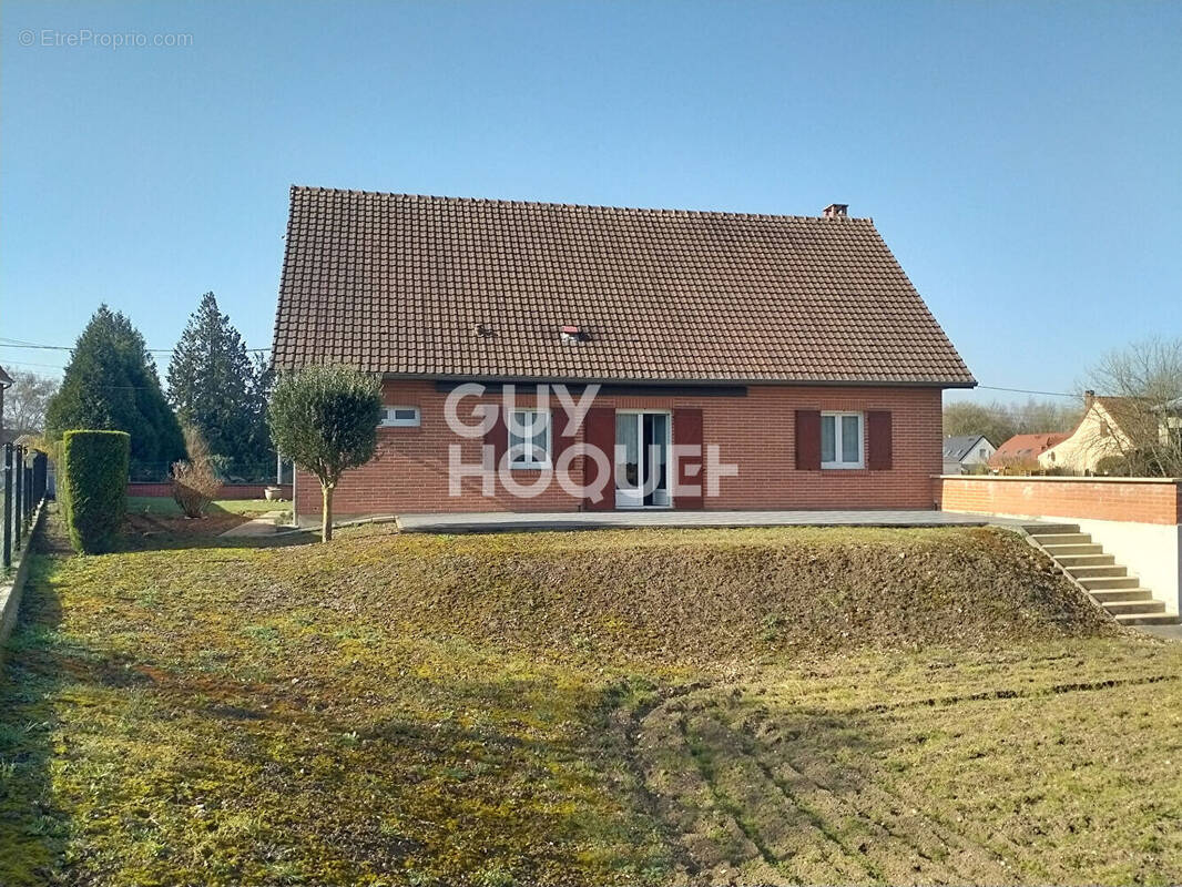 Maison à ROISEL