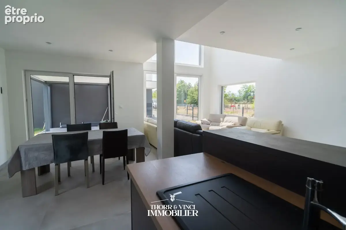Maison 6 pièces - 132m2 - Sainte Croix en Plaine - photo 8