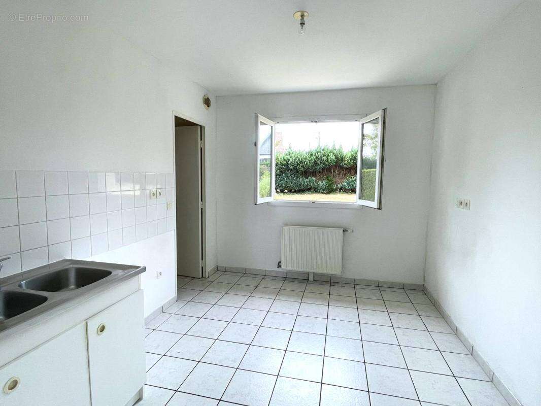 Beaumont le roger - t4 de 90 m² - photo 4