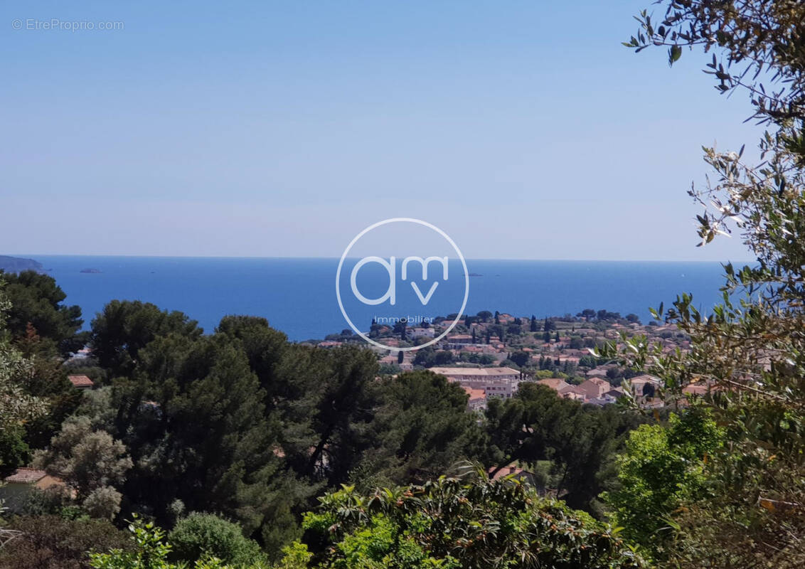 Maison à CARQUEIRANNE