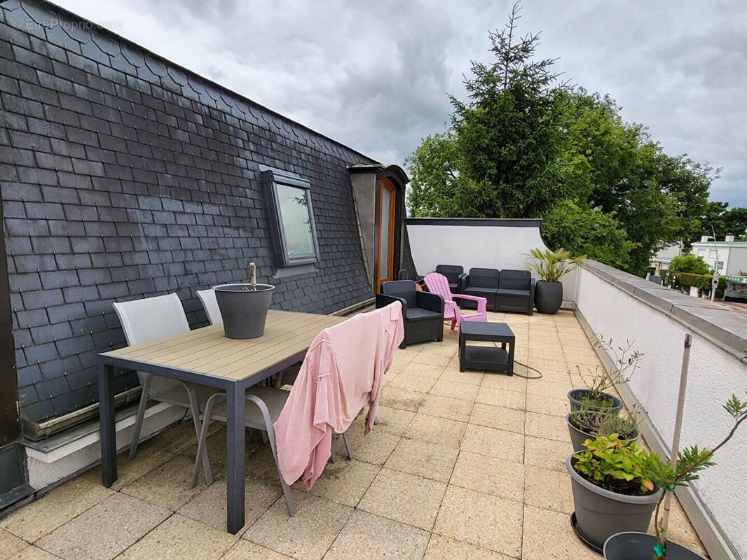 Appartement à SAINTE-GENEVIEVE-DES-BOIS