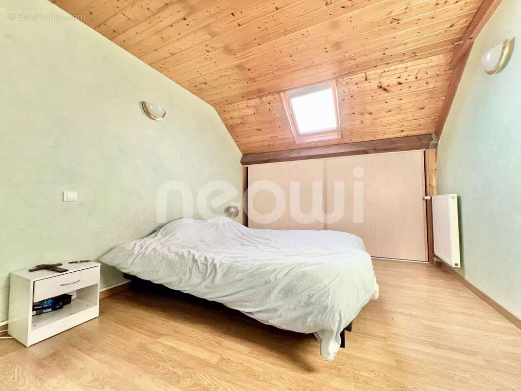 Maison à SAINT-HILAIRE-LA-CROIX