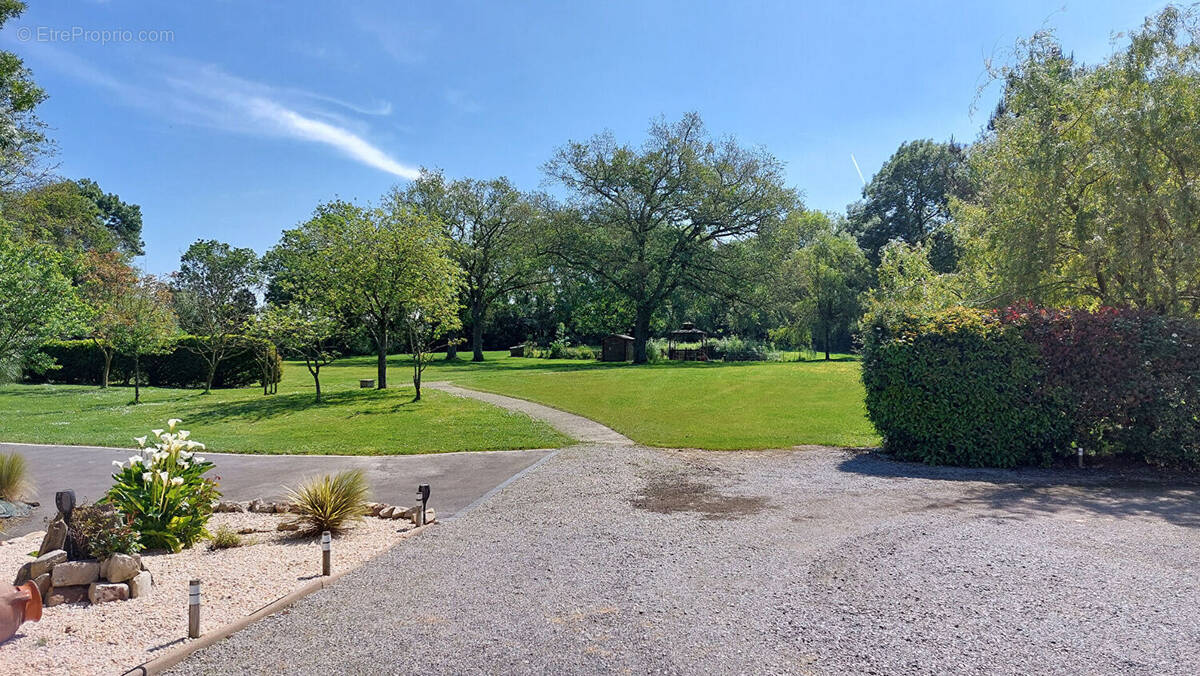 Maison à SAINTE-PAZANNE