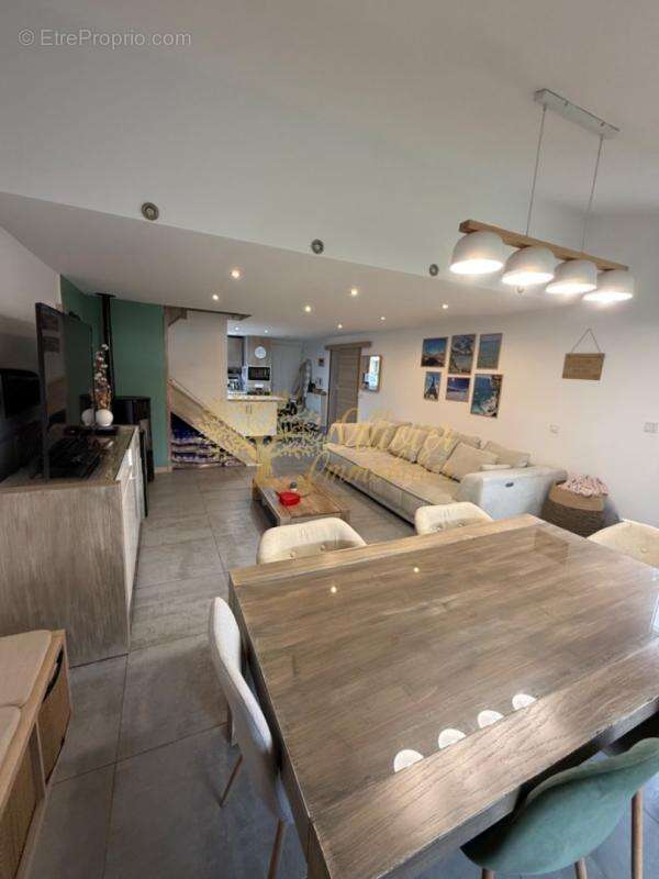 Maison à PONTAULT-COMBAULT