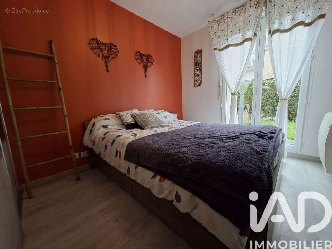 Photo 5 - Appartement à BUSSY-SAINT-GEORGES