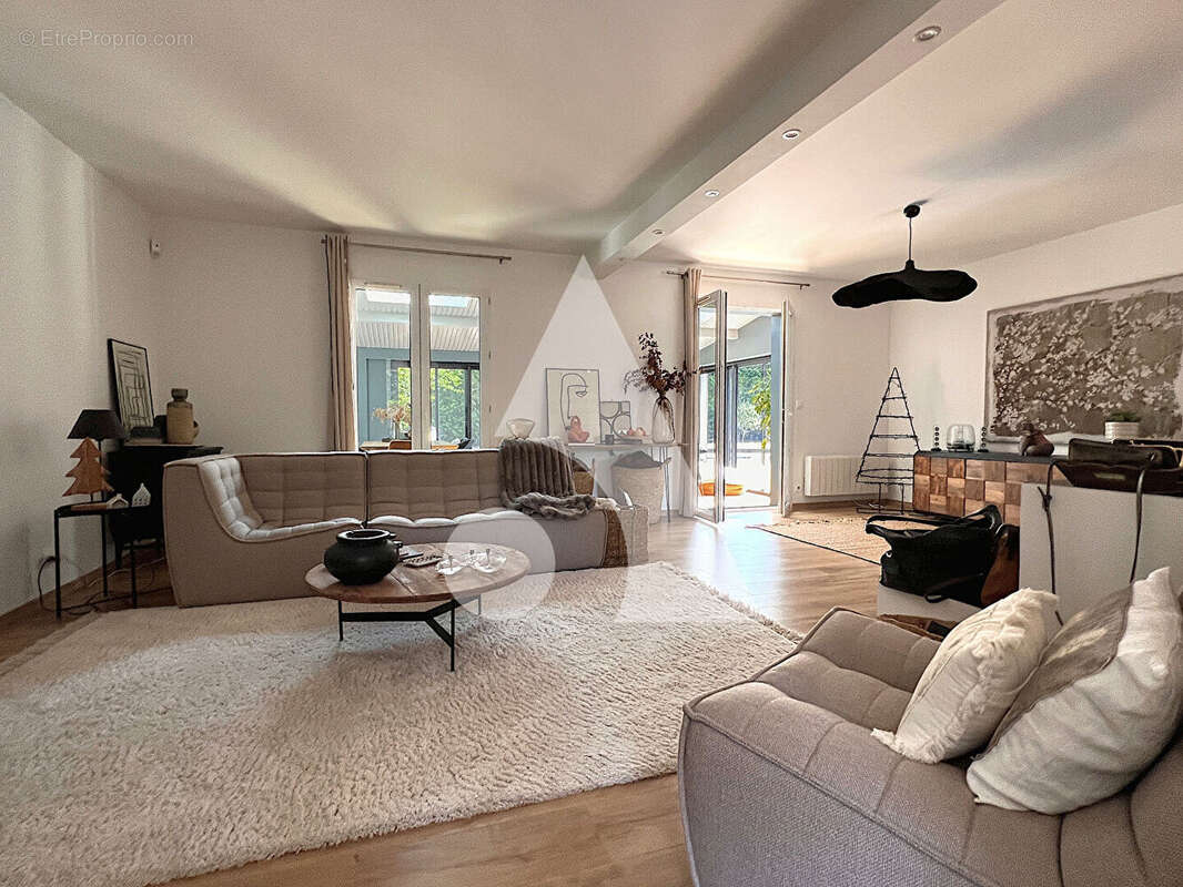 Maison La Clotte 5 pièces 130 m2 - photo 6