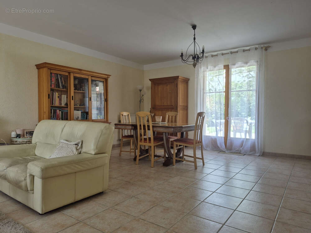 A Orbessan, villa  de plain-pied à vendre - photo 7