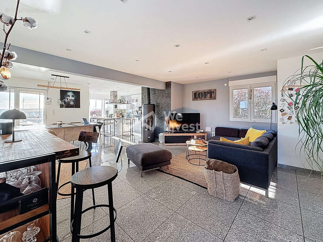 Maison à COSNES-ET-ROMAIN