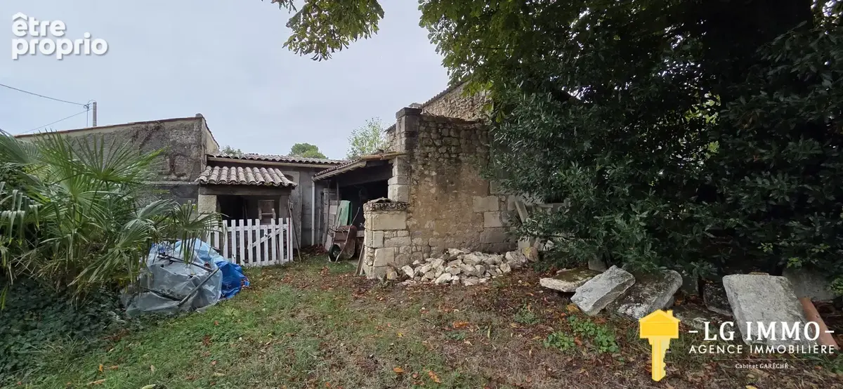 2 Maisons à rénover entièrement, garage, terrain 1636 m2 - photo 35