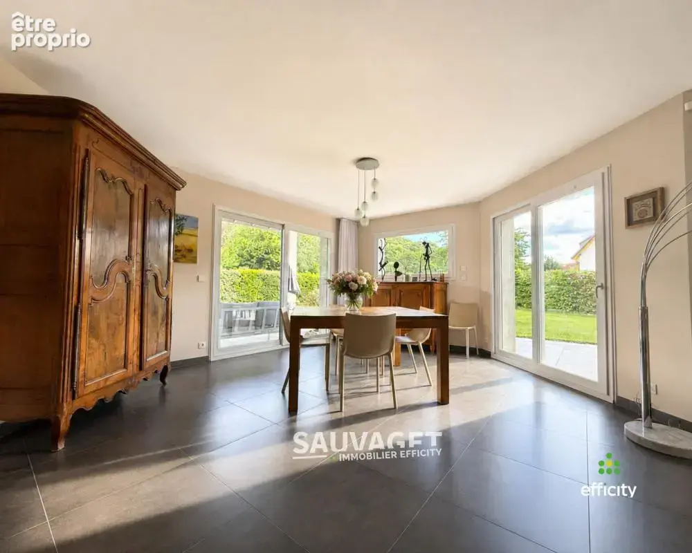 Maison 180 m² à Reignier  - photo 7