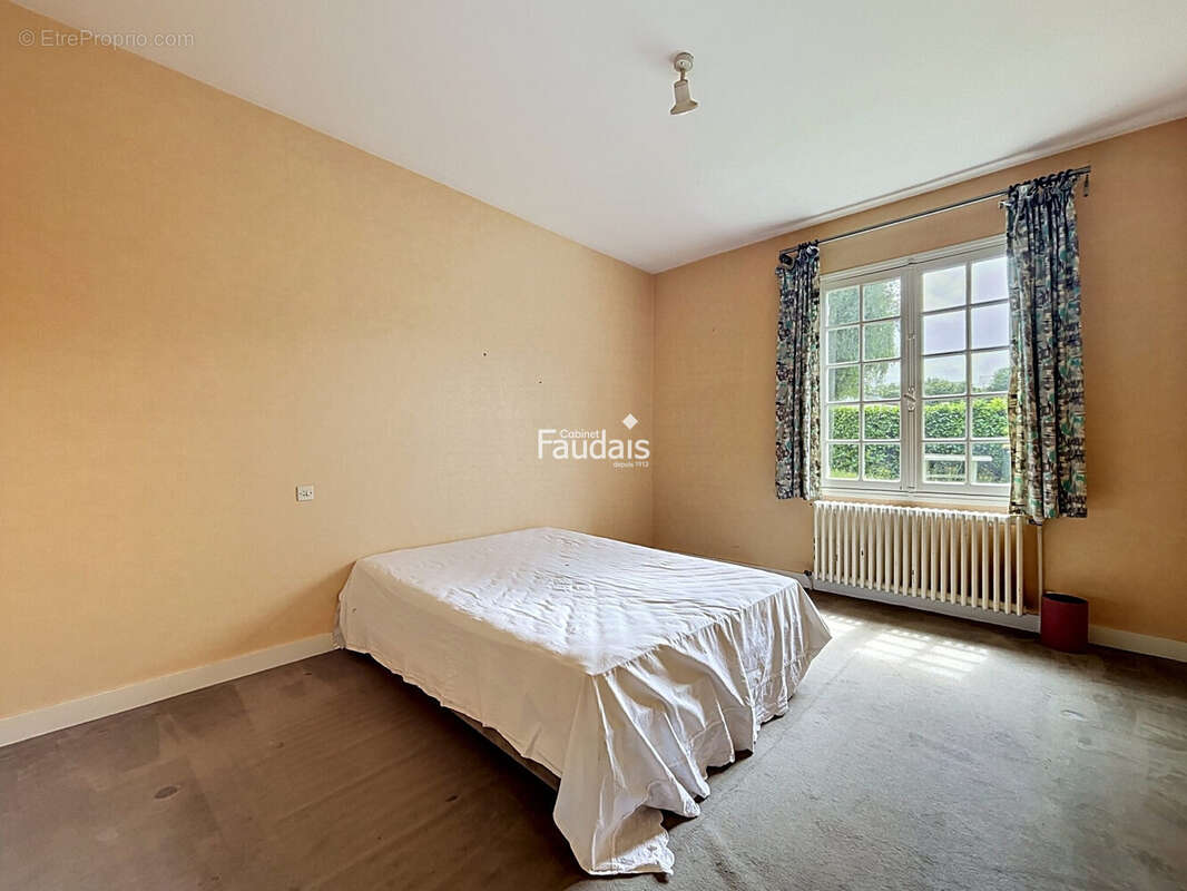 Maison 140 m² à Agneaux  - photo 8