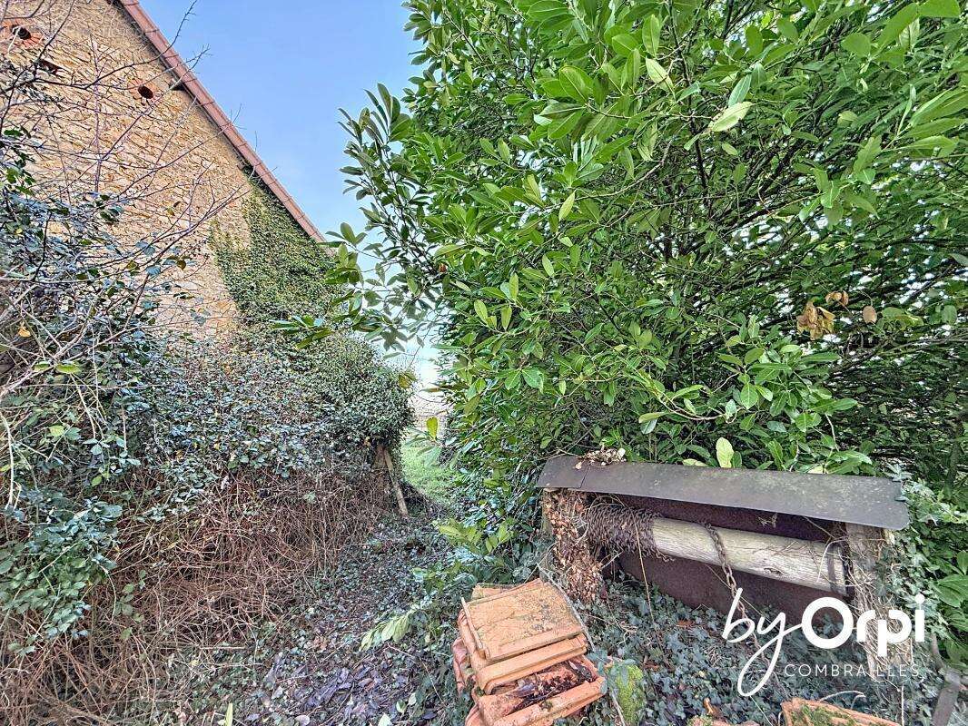 Maison à LOUROUX-DE-BOUBLE