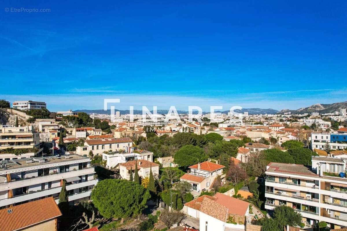 Appartement à MARSEILLE-8E