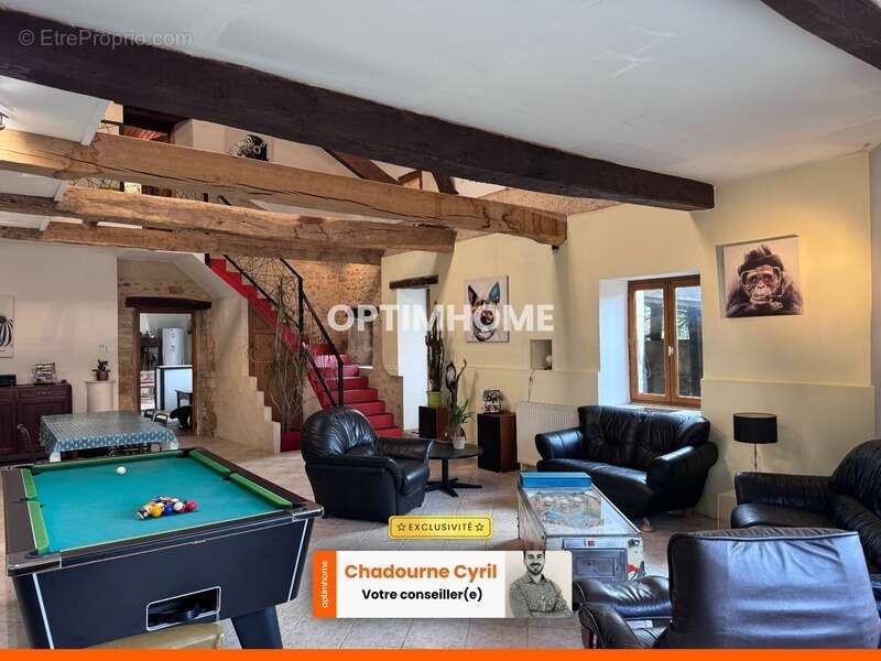 Maison à JAVERLHAC-ET-LA-CHAPELLE-SAINT-ROBERT