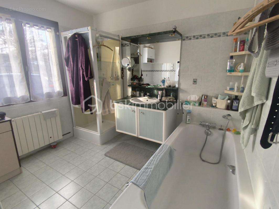 Maison à L&#039;ABERGEMENT-DE-CUISERY