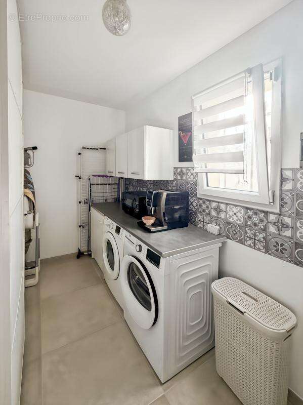 Marcilly-en-Villette – Maison de plain-pied 105 m² avec piscine couverte, jardin sans vis-à-vis et prestations soignées - photo 6