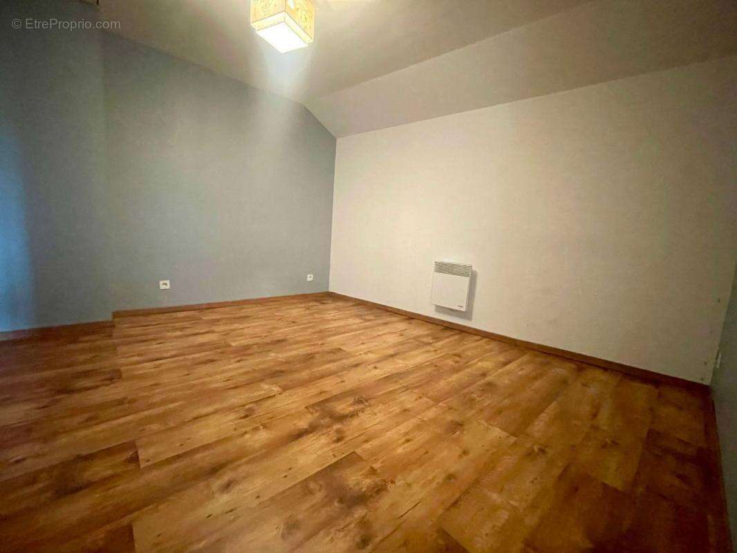 Maison à BAZOCHES-LES-GALLERANDES