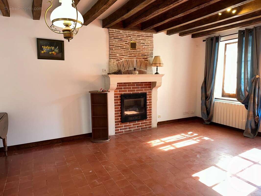 Maison à SUILLY-LA-TOUR